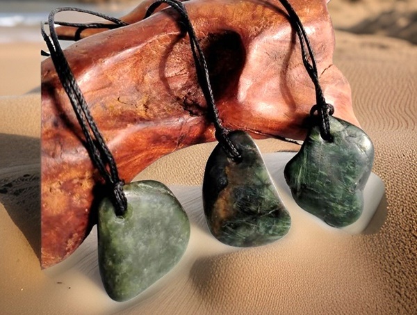 Pounamu jade carvings